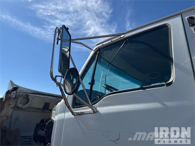 Sterling L9500 Tipper trucks