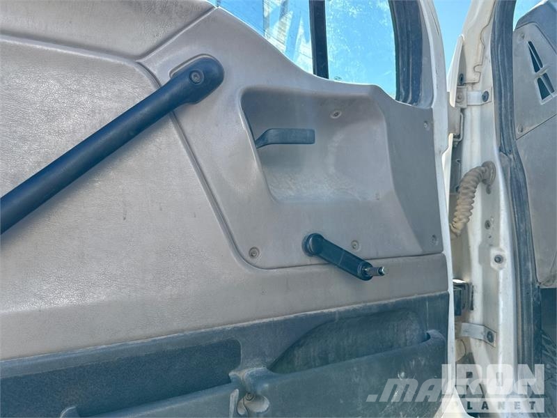 Sterling L9500 Tipper trucks
