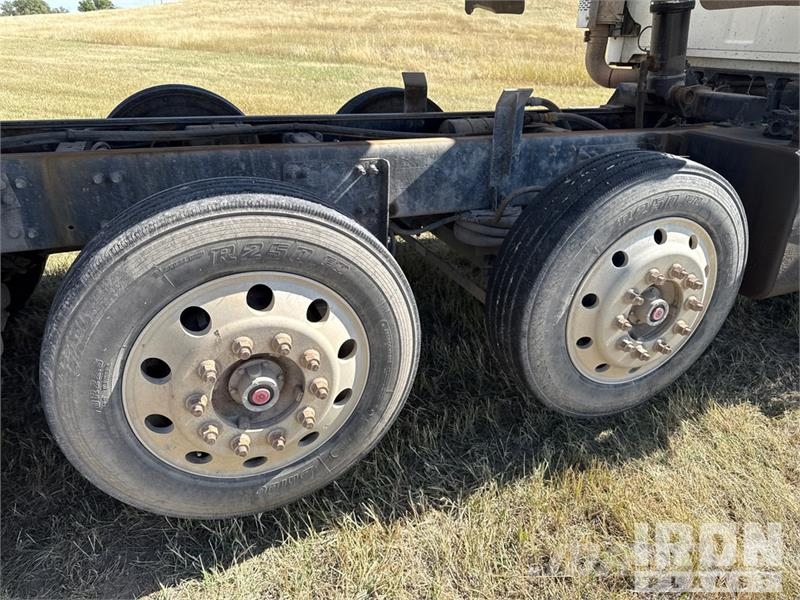 Sterling L9500 Tipper trucks