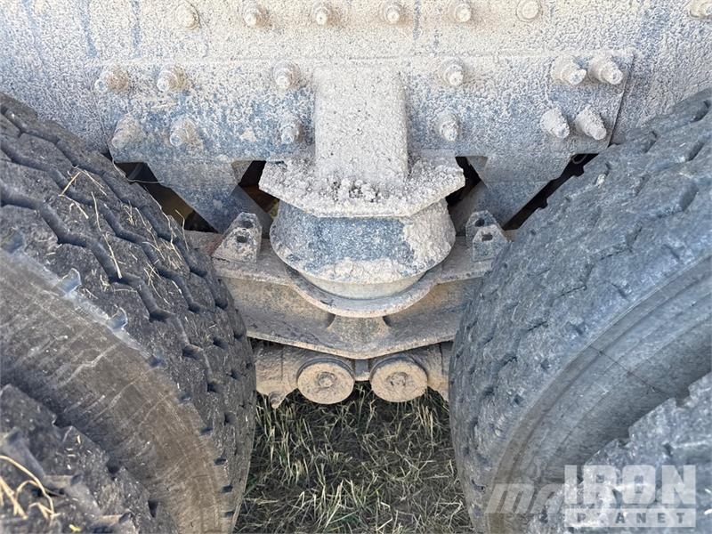 Sterling L9500 Tipper trucks
