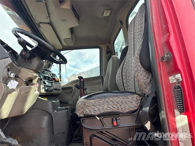 Sterling L9500 Tracteur routier