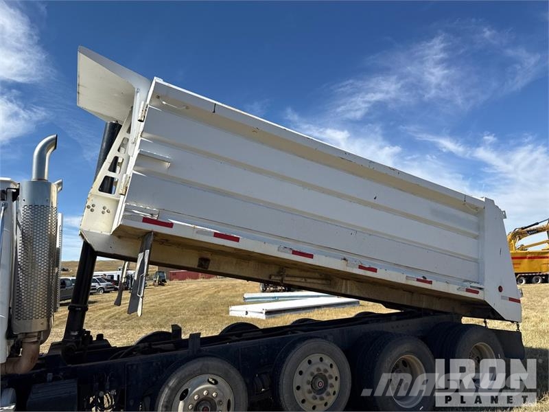 Sterling L9500 Tipper trucks