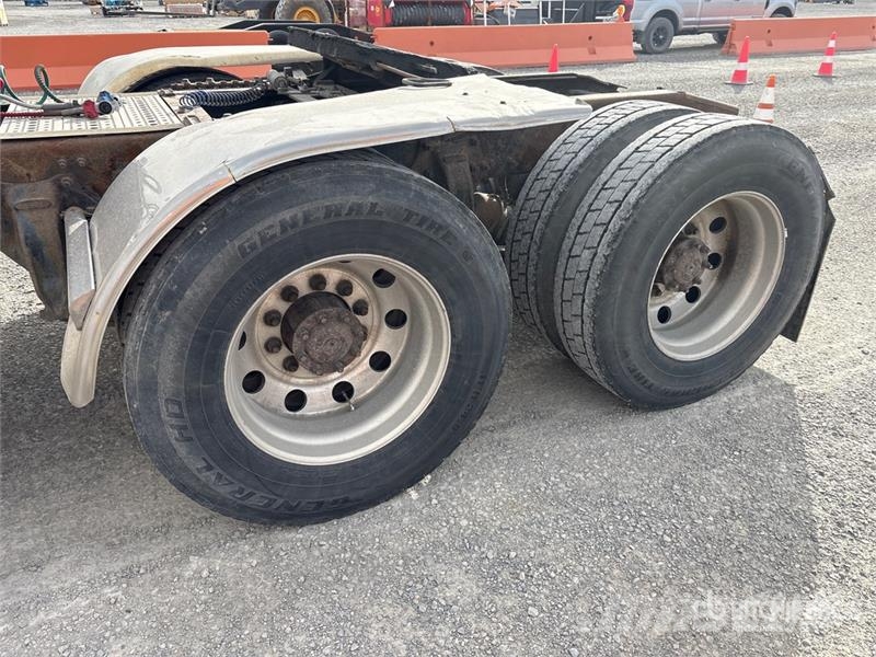 Sterling L9500 Tracteur routier