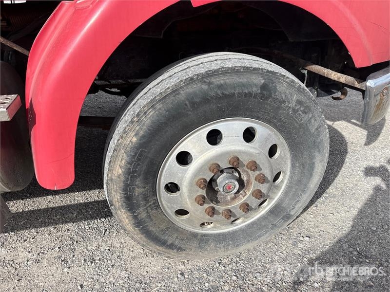 Sterling L9500 Tracteur routier