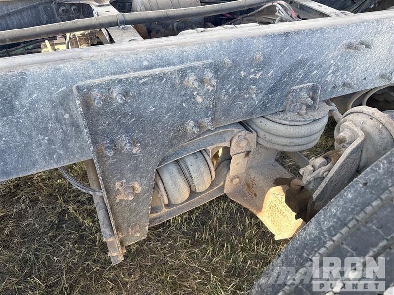 Sterling L9500 Tipper trucks