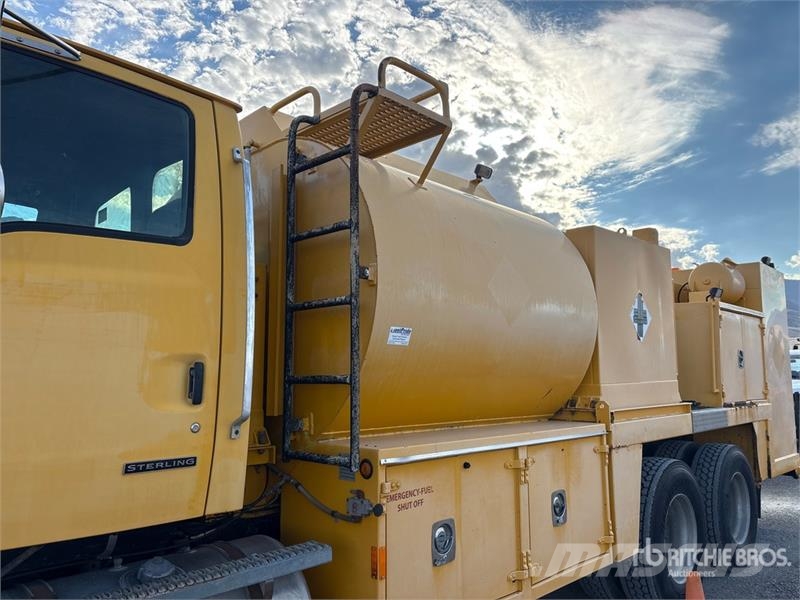 Sterling L9500 6x4 Fuel and Lube Truck Kamioni cisterne