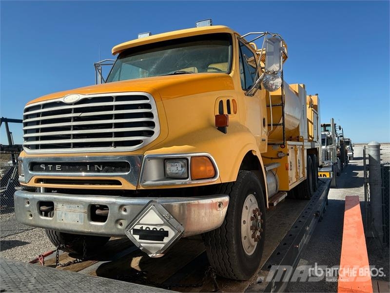 Sterling L9500 6x4 Fuel and Lube Truck Kamioni cisterne