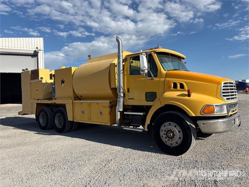 Sterling L9500 6x4 T/A Fuel and Lube Truck Cysterna