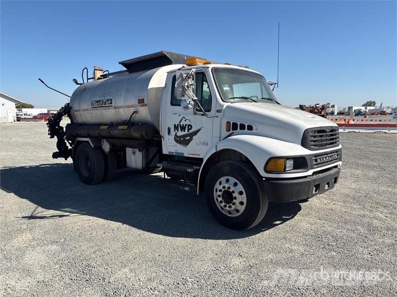 Sterling on Sterling M8500 4x2 Asphalt Distributor Truck Motrici cisterna