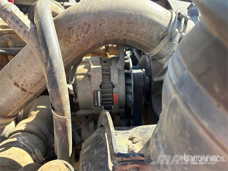Sterling on Sterling M8500 4x2 Asphalt Distributor Truck Motrici cisterna