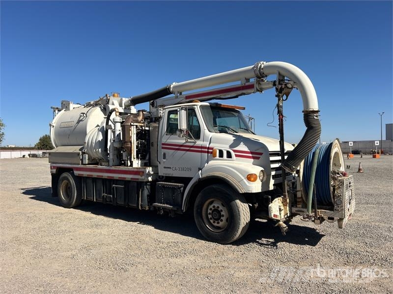 Sterling V350SHA on Sterling L7501 4x2 Vacuum Tanker Truck Kombinētās vakumsūkņa mašīnas