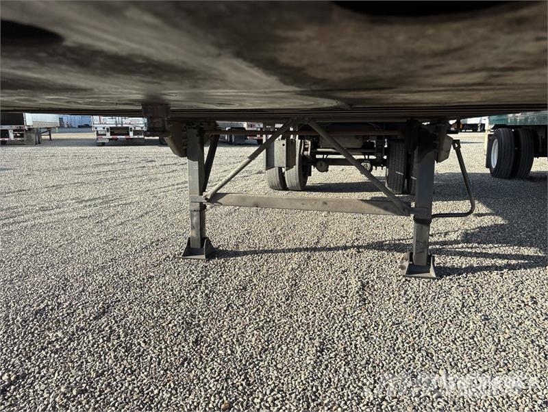 Stoughton 28 ft x 102 in S/A Van Trailer Dengtos priekabos