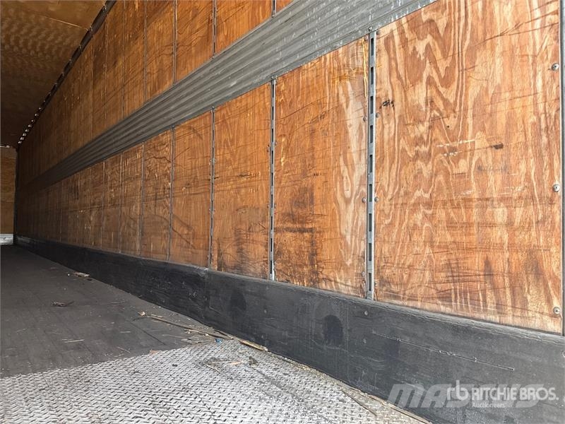 Stoughton 53 ft x 102 in T/A Van Trailer Reboques baú