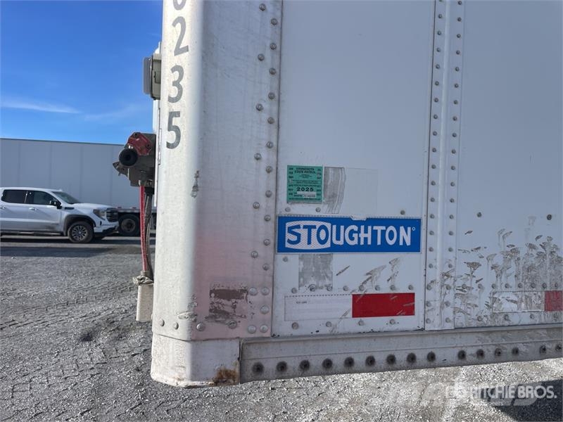 Stoughton 53 ft x 102 in T/A Van Trailer Furgons