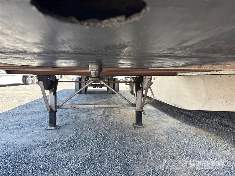Stoughton 53 ft x 102 in T/A Van Trailer Reboques baú