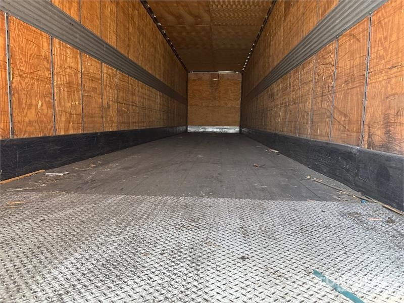 Stoughton 53 ft x 102 in T/A Van Trailer Reboques baú