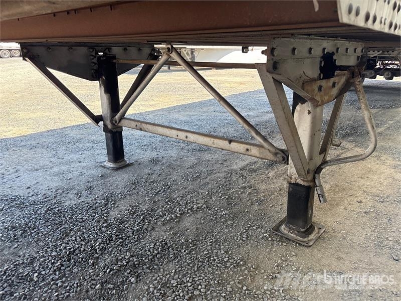 Stoughton 53 ft x 102 in T/A Van Trailer Reboques baú