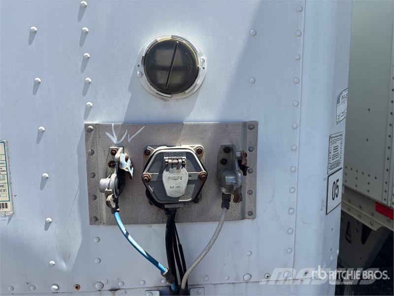 Stoughton 53 ft x 102 in T/A Van Trailer Reboques baú