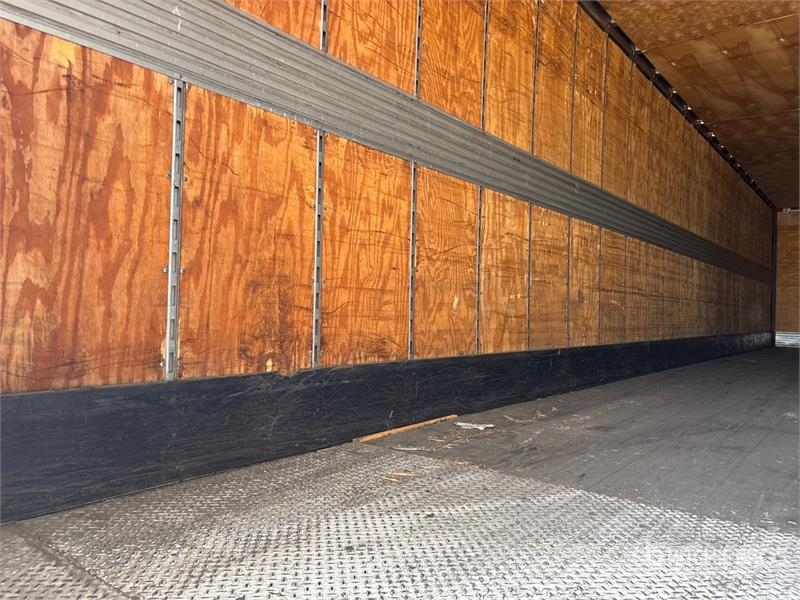 Stoughton 53 ft x 102 in T/A Van Trailer Reboques baú