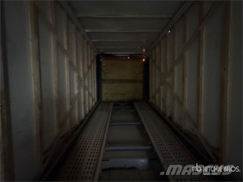 Stoughton T/A 3 Car Enclosed Car Carrier Trailer Araç nakil yari çekicileri