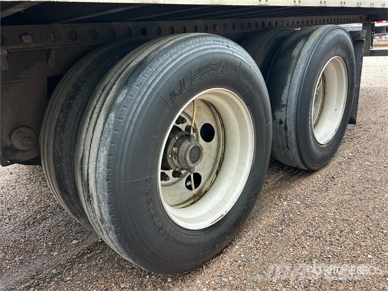 Stoughton ZGPVW-535T-S-C-AR 53 ft T/A Van Trailer Furgons