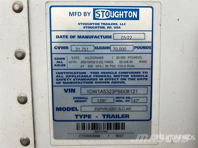 Stoughton ZGPVW-535T-S-C-AR 53 ft T/A Van Trailer Furgons