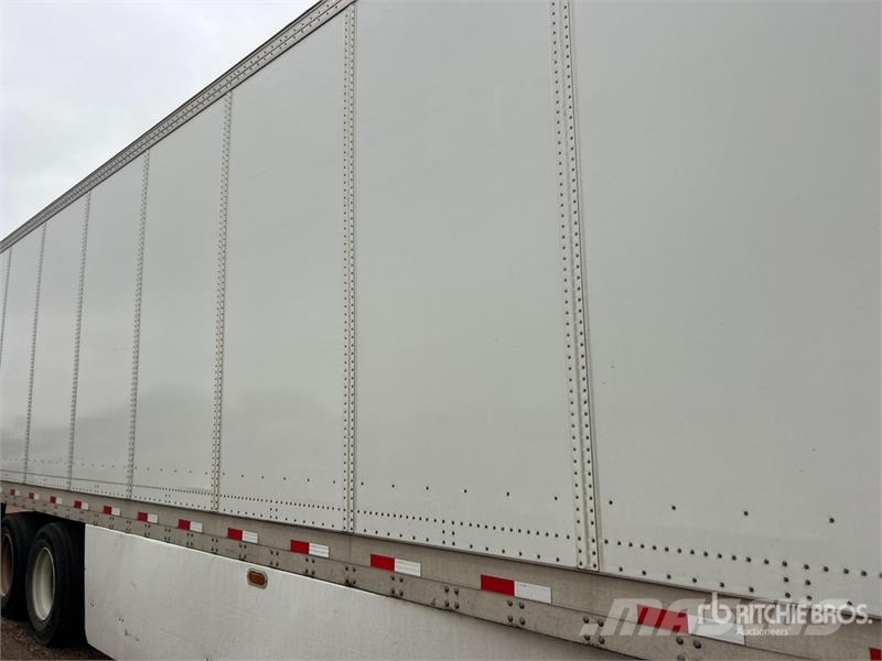 Stoughton ZGPVW-535T-S-C-AR 53 ft T/A Van Trailer Furgons