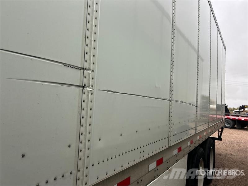 Stoughton ZGPVW-535T-S-C-AR 53 ft T/A Van Trailer Furgons