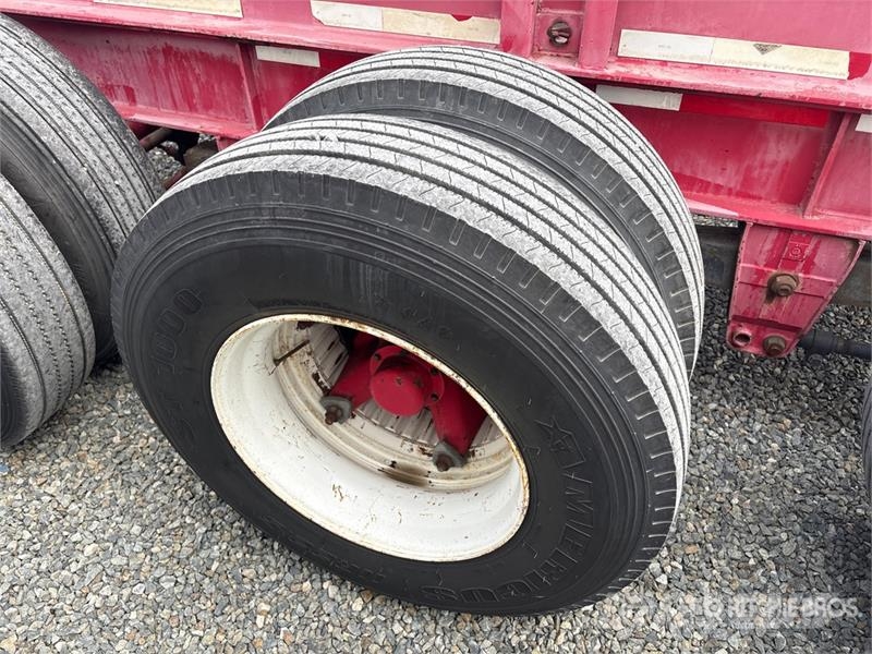 Strick Tri/A 33 Ft Container Trailer مقطورات حاويات