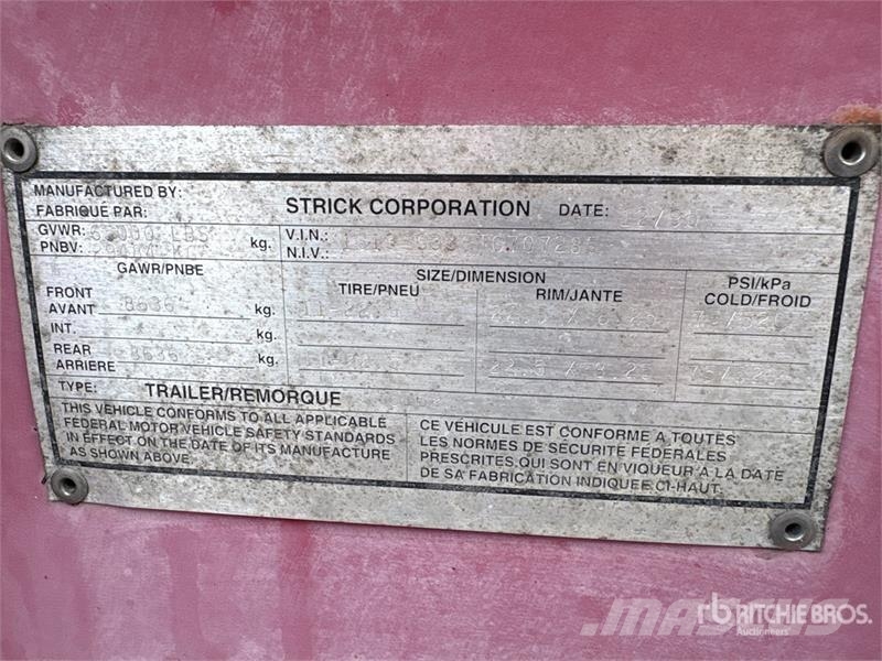 Strick Tri/A 33 Ft Container Trailer مقطورات حاويات