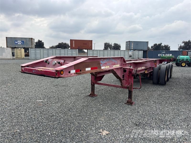 Strick Tri/A 33 Ft Container Trailer مقطورات حاويات