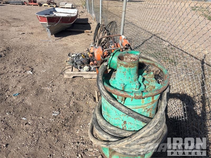 Submersible pump, jumping jack, concrete vibrators Outros componentes