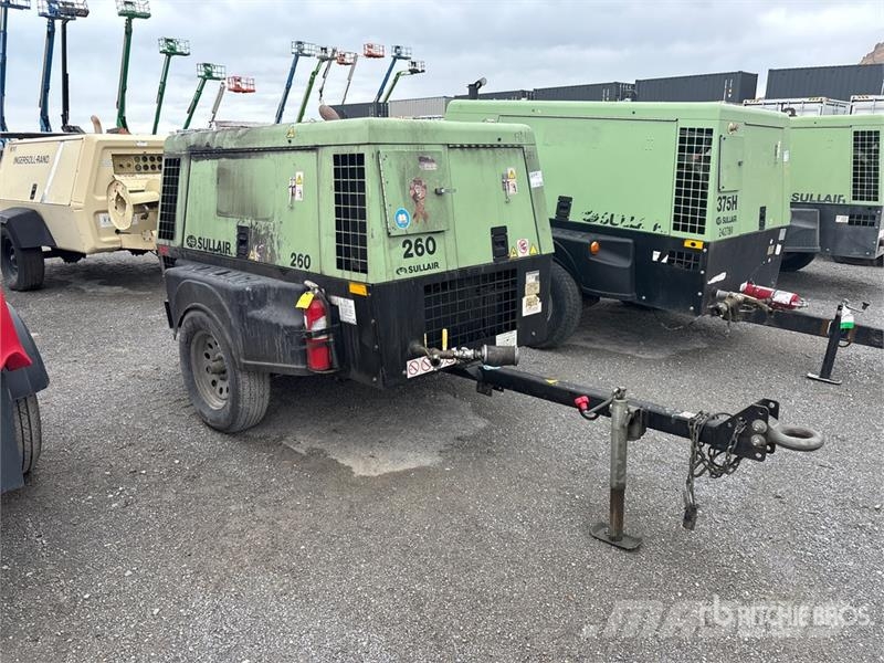 Sullair 260DPQ 260 cfm Mobile Air Compressor Kompressorit