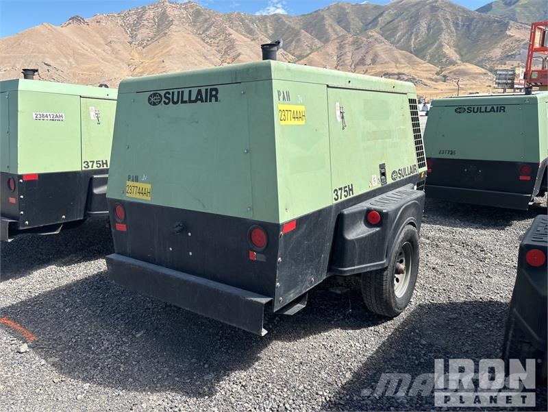 Sullair 375H DPQ JD3 375 cfm Mobile Air Compressor コンプレッサー