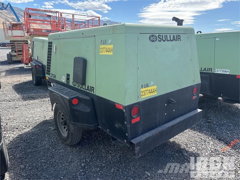 Sullair 375H DPQ JD3 375 cfm Mobile Air Compressor コンプレッサー