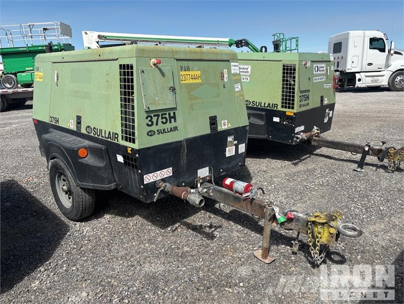 Sullair 375H DPQ JD3 375 cfm Mobile Air Compressor コンプレッサー