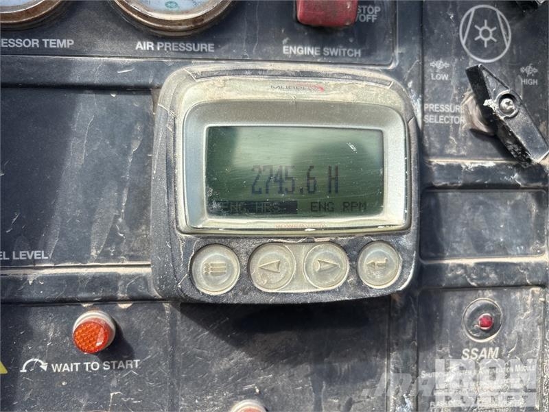 Sullair 375H DPQ JD3 375 cfm Mobile Air Compressor コンプレッサー