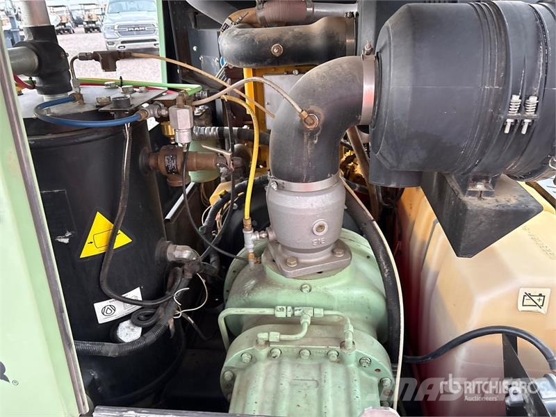 Sullair 375H DPQ JD3 375 cfm Mobile Air Compressor Compressores