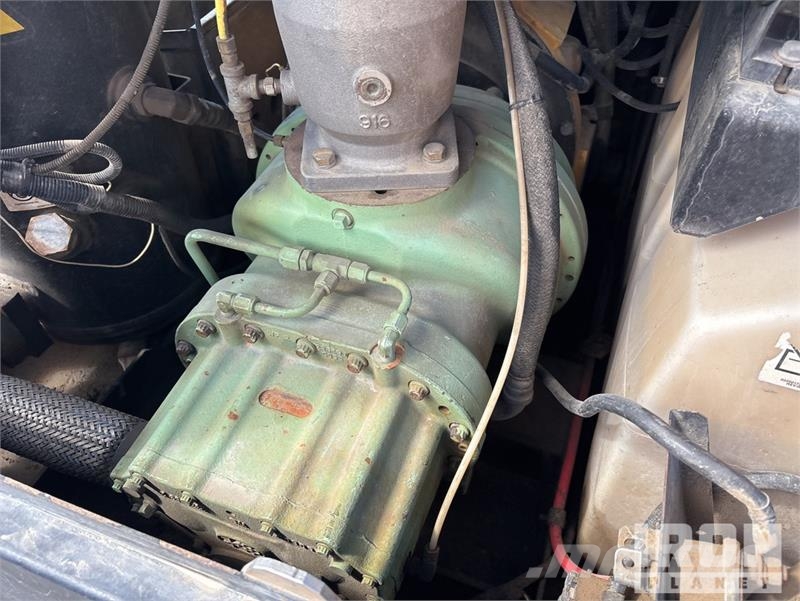 Sullair 375H DPQ JD3 375 cfm Mobile Air Compressor コンプレッサー