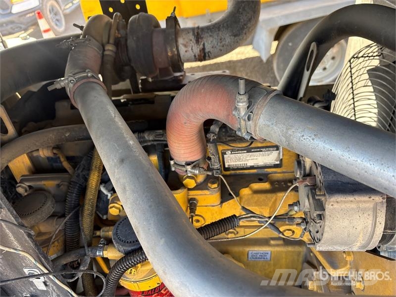 Sullair 425H 425 cfm Mobile Air Compressor مكابس