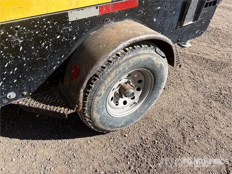 Sullair 425H 425 cfm Mobile Air Compressor مكابس