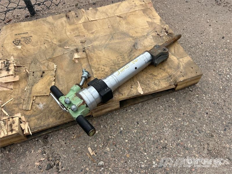 Sullair MPB60A Pneumatic 60 lb Paving Demolition Breaker チゼルプラウ