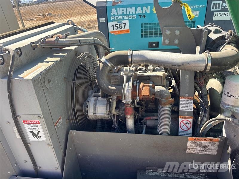 Sullivan D185PKRSB1 185 cfm Mobile Air Compressor (Inoperab Compressors