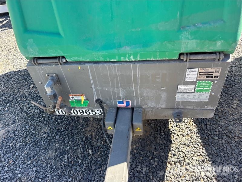 Sullivan D185PKRSB1 185 cfm Mobile Air Compressor (Inoperab Compressors