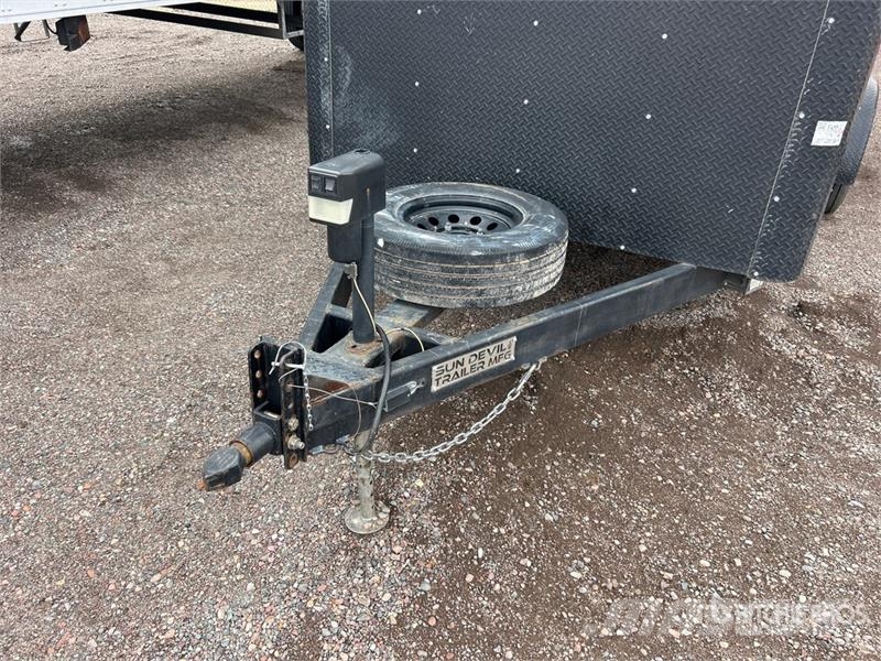  Sun Devil 16 ft T/A Enclosed Trailer Anhänger-Kastenaufbau