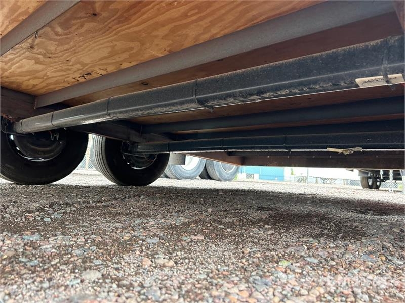 Sun Devil 16 ft T/A Enclosed Trailer Anhänger-Kastenaufbau