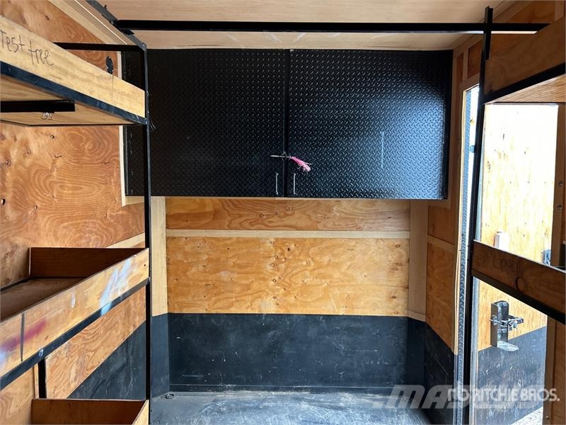  Sun Devil 16 ft T/A Enclosed Trailer Anhänger-Kastenaufbau