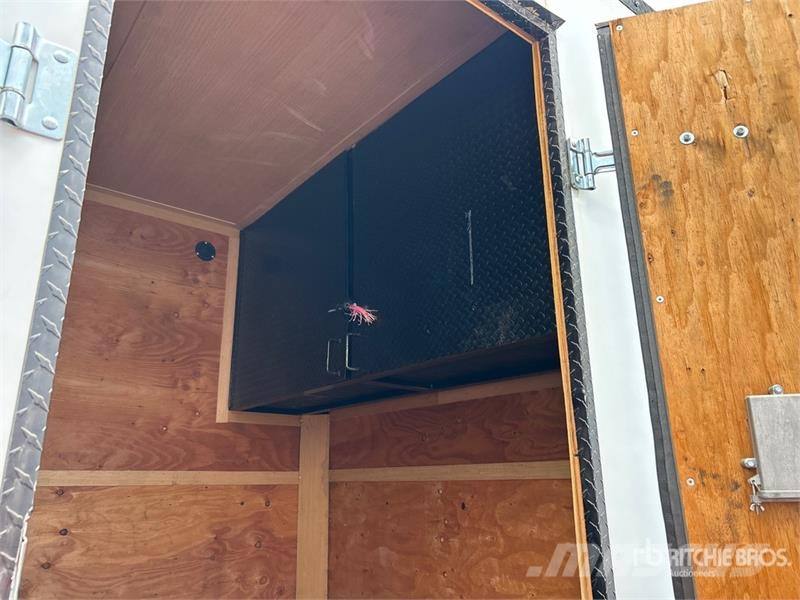  Sun Devil 16 ft T/A Enclosed Trailer Anhänger-Kastenaufbau