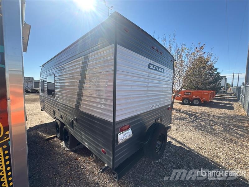  Sun Lite 21 ft 7 in T/A Travel Trailer 其他拖车