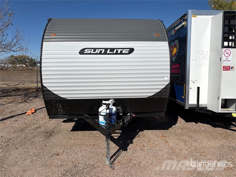  Sun Lite 21 ft 7 in T/A Travel Trailer 其他拖车